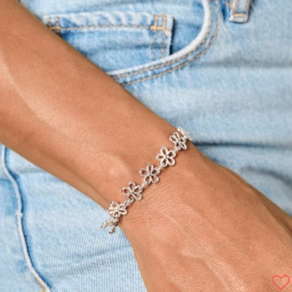 James Avery Daisy Charm Bracelet Charm birthday gift  Bracelet Medium 7.9inchs - Picture 10 of 12